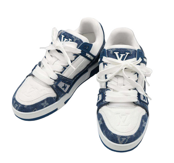 Lv Trainers